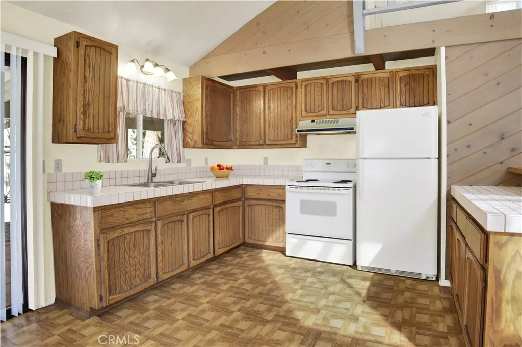 Additional image 51 of 421 Saint Cloud Cir, Big Bear City, CA 92314