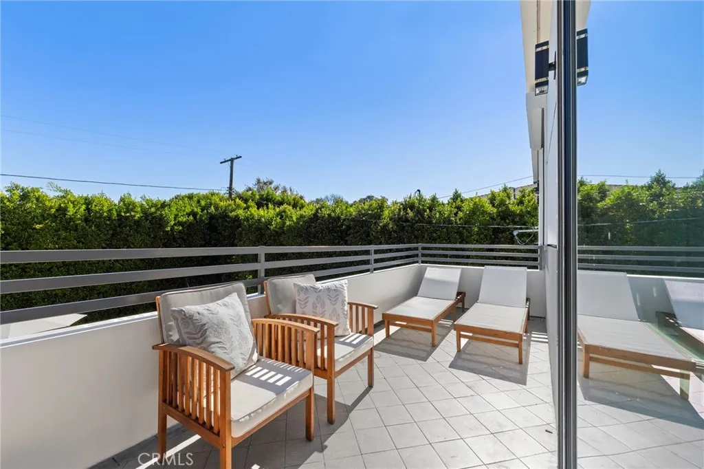 Additional image 110 of 4252 Shadyglade, Studio City, CA 91604