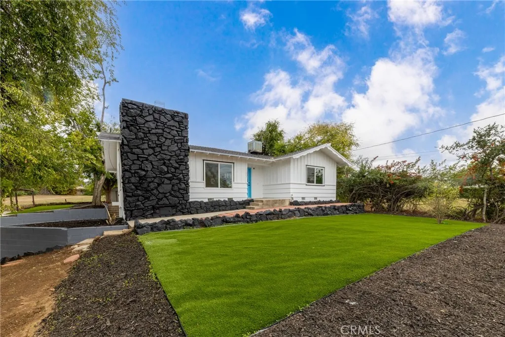 Additional image 3 of 12449 6th, Yucaipa, CA 92399