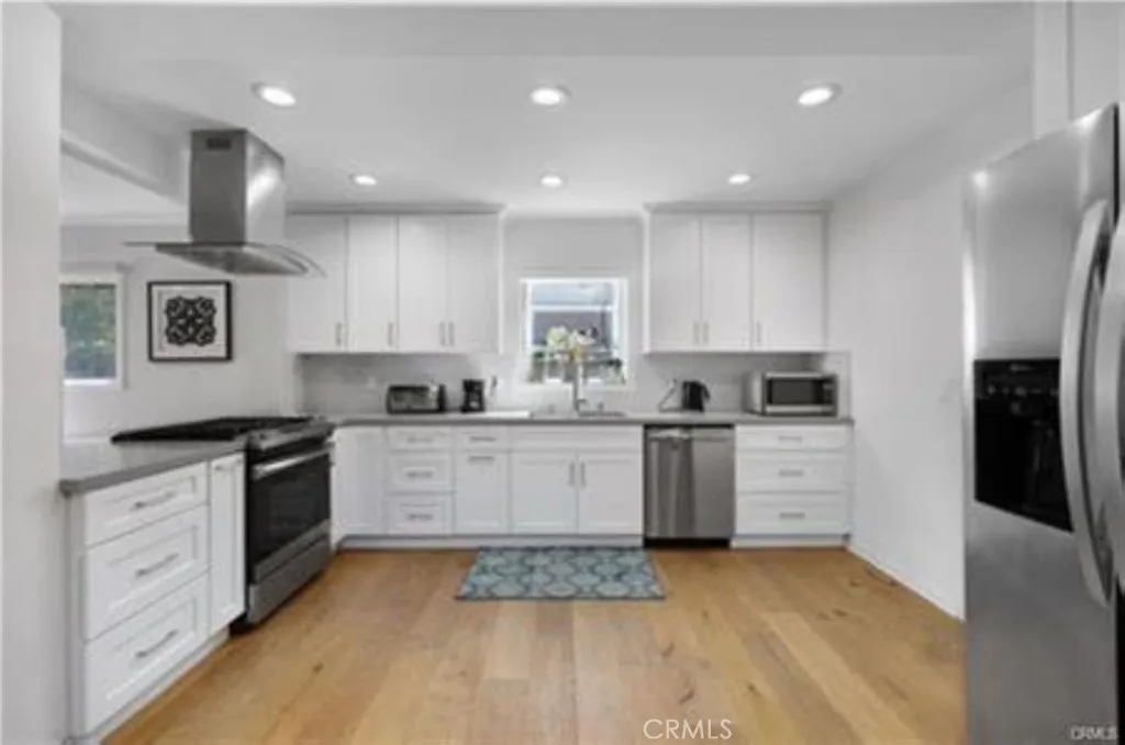 Additional image 33 of 22335 Kittridge Street, Woodland Hills, CA 91303