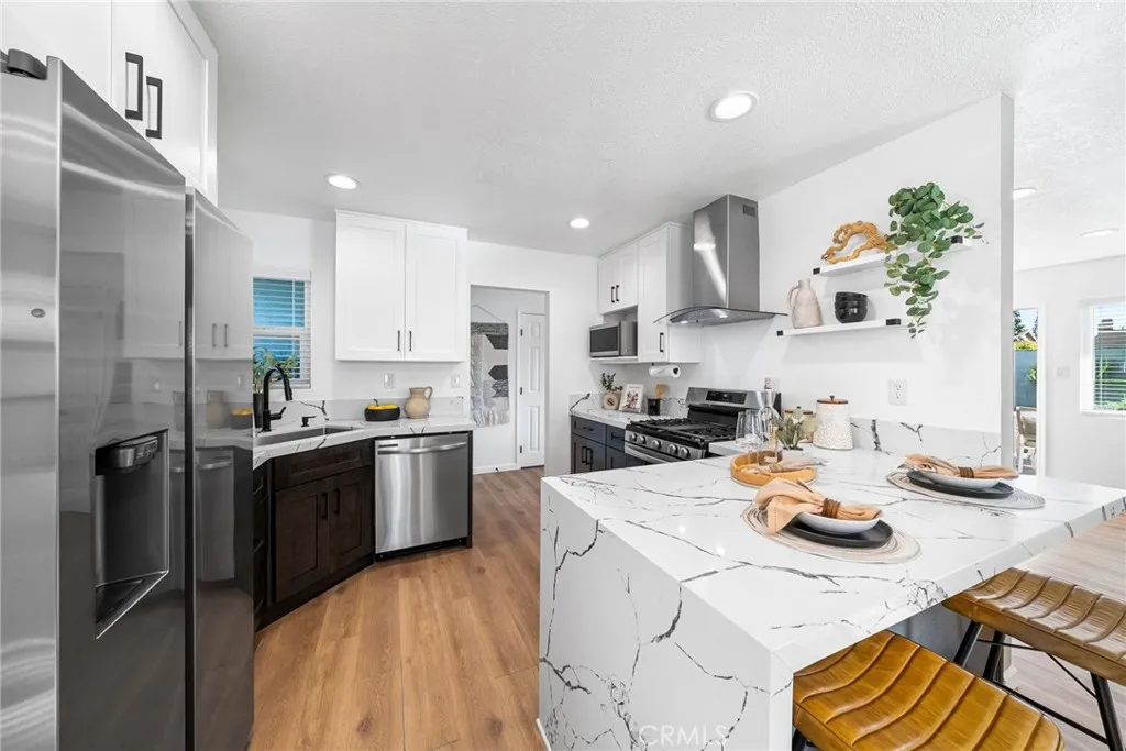 Additional image 40 of 621 S Corta Dr, Santa Ana, CA 92704