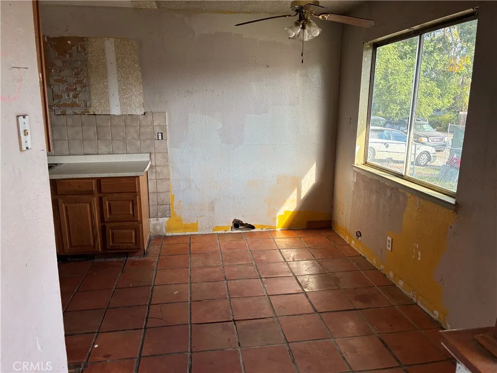 Additional image 16 of 2343 S Sacramento St, Stockton, CA 95206