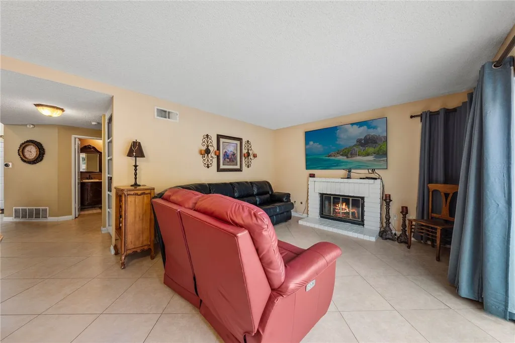 Additional image 19 of 11735 Country Flower Ln, Moreno Valley, CA 92557