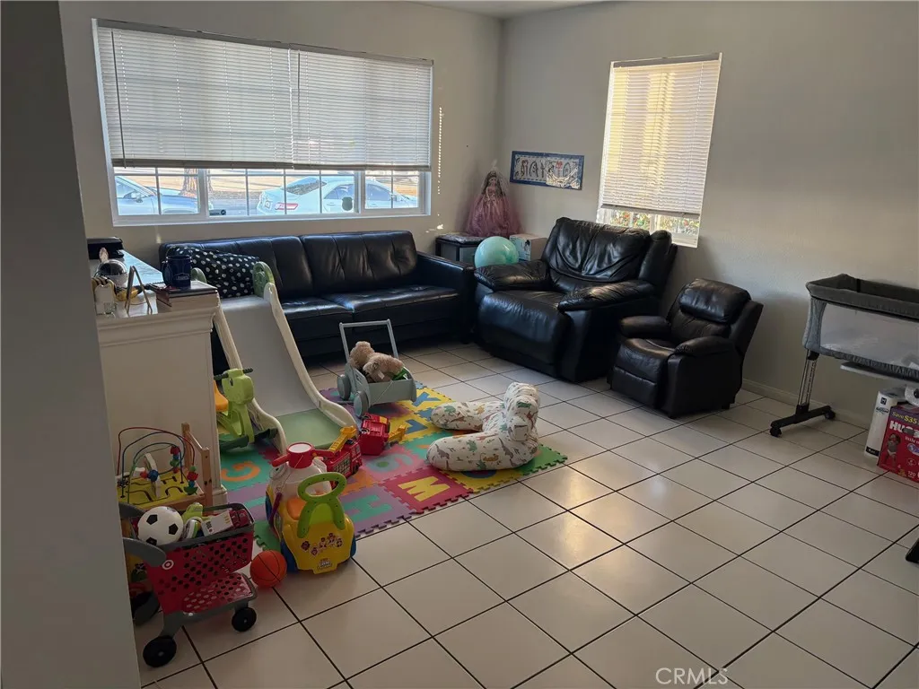 Additional image 7 of 12233 Compton Avenue, Los Angeles, CA 90059