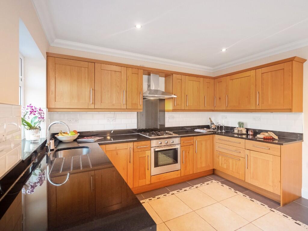 Additional image 13 of 23 St. James Road, Harpenden, Hertfordshire, AL5