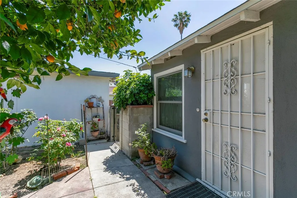 Additional image 84 of 14719 Wyandotte Street, Van Nuys, CA 91405