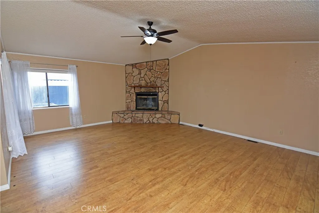 Additional image 6 of 9161 Santa Fe Ave E Unit 27, Hesperia, CA 92345