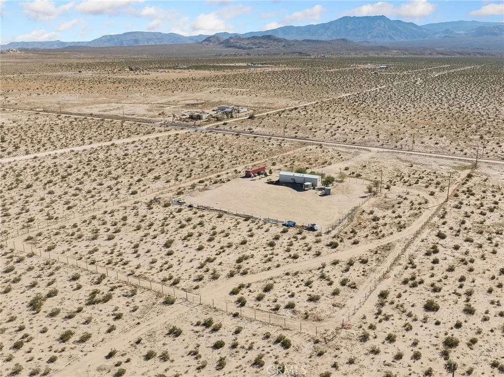 Additional image 25 of 39626 E End Road, Lucerne Valley, CA 92356