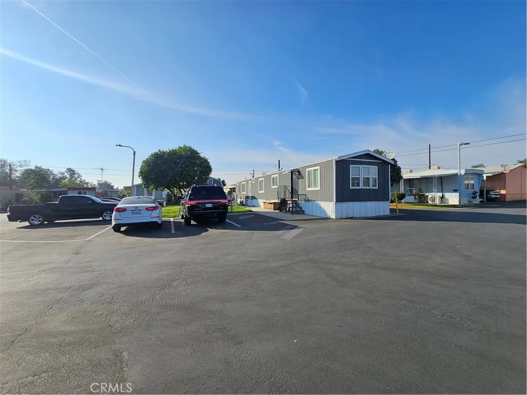 Additional image 23 of 18411 Valley Boulevard Unit 19B, Bloomington, CA 92316