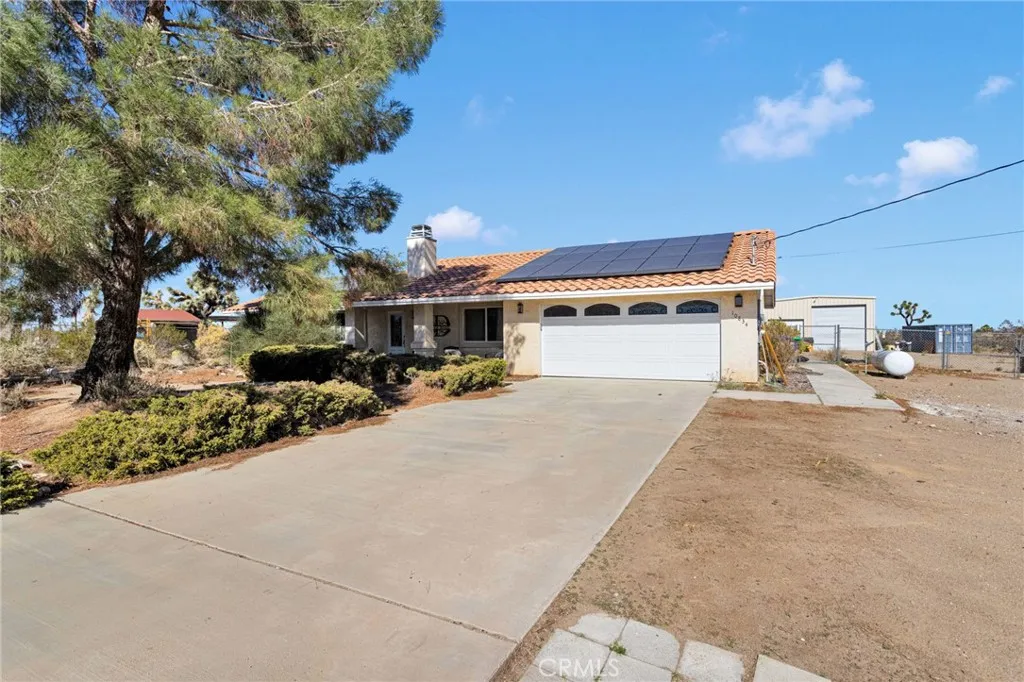 Additional image 48 of 10834 Mono Rd, Victorville, CA 92392