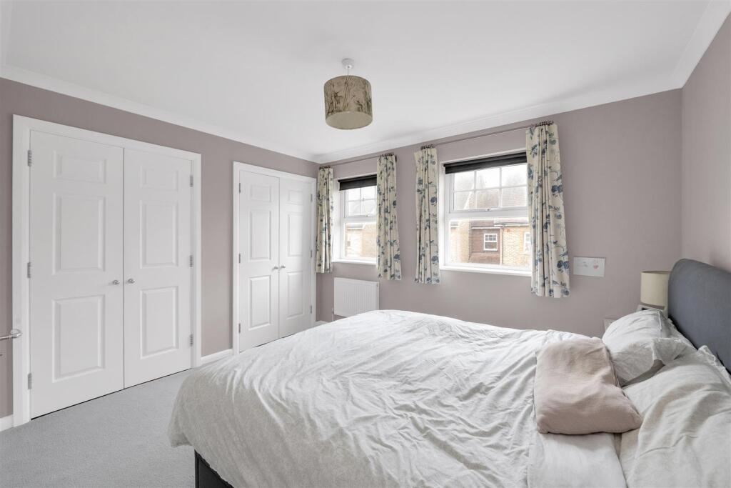 Additional image 5 of Hilltop Walk, Harpenden