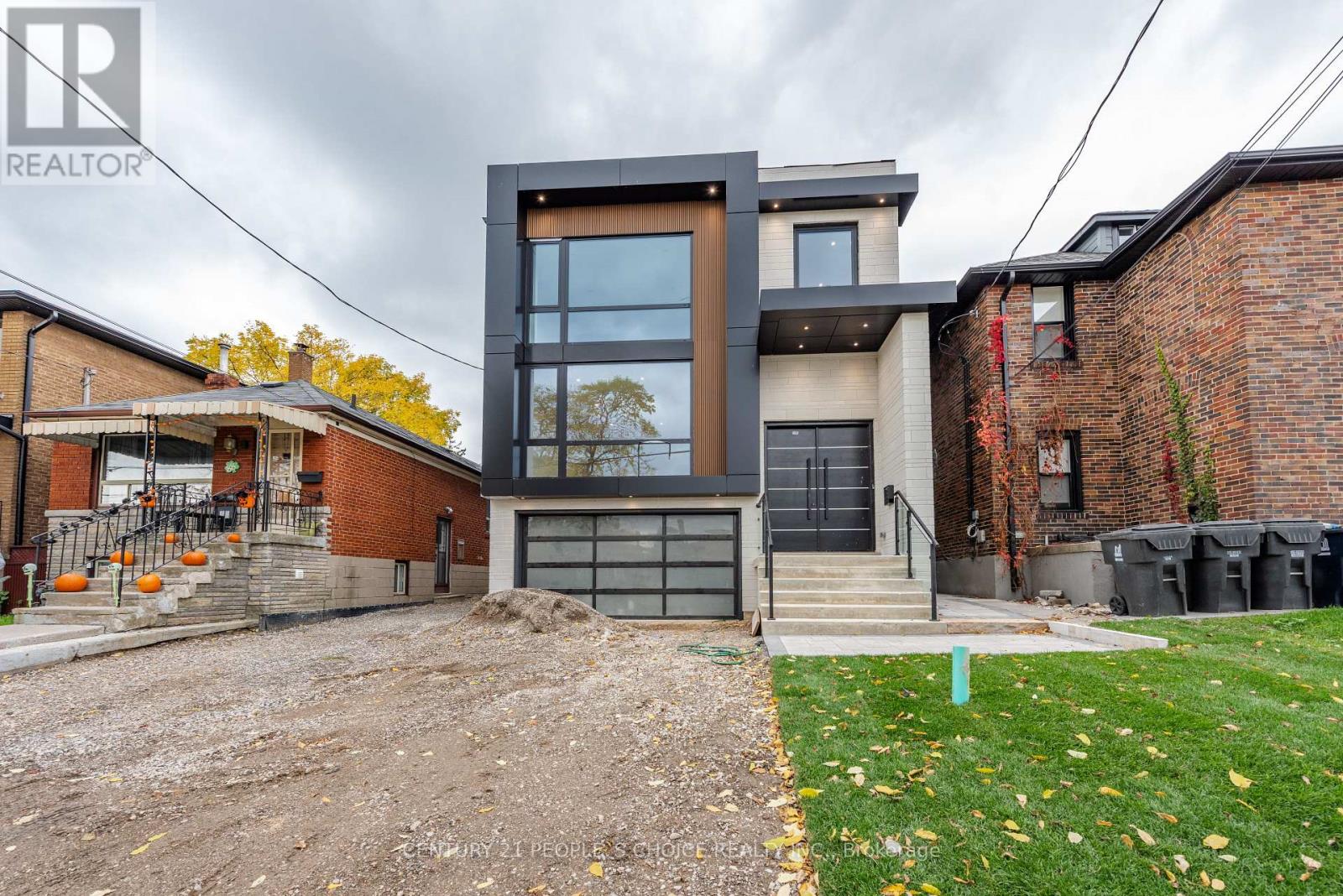 Property image for UPSTAIRS - 90 TWELFTH STREET|Toronto (New Toronto), Ontario M8V3H1