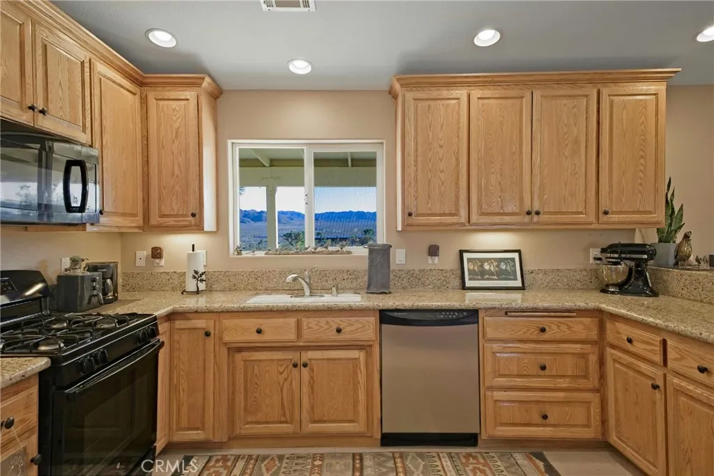 Additional image 75 of 59105 Wilcox Lane, Yucca Valley, CA 92284