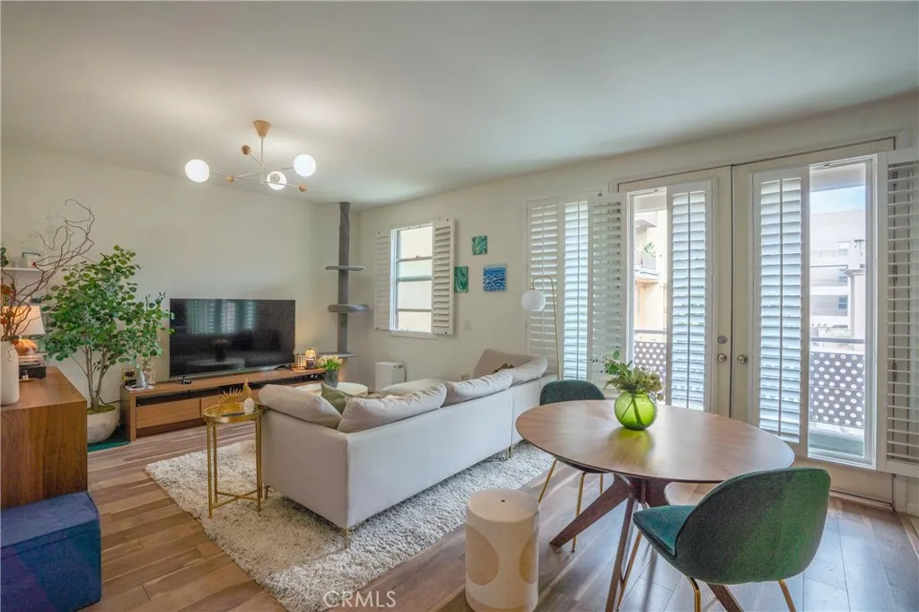 Additional image 48 of 201 E Angeleno Avenue Unit 206, Burbank, CA 91502