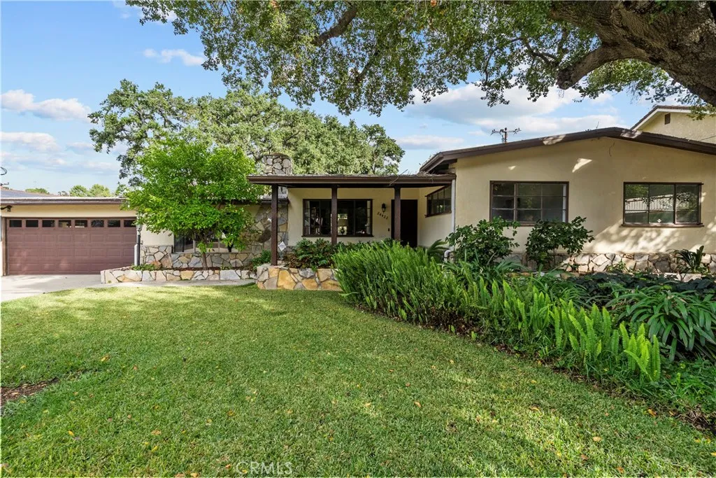 Property image for 24422 Valley St, Newhall, CA 91321