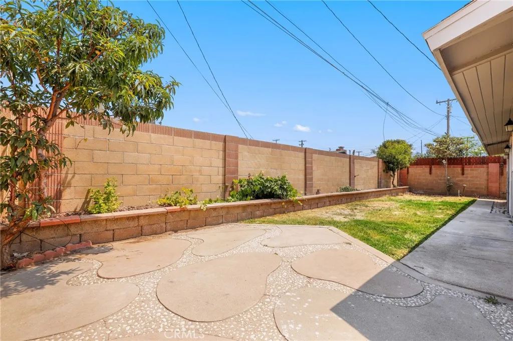 Additional image 40 of 930 S Emerald Street, Anaheim, CA 92804