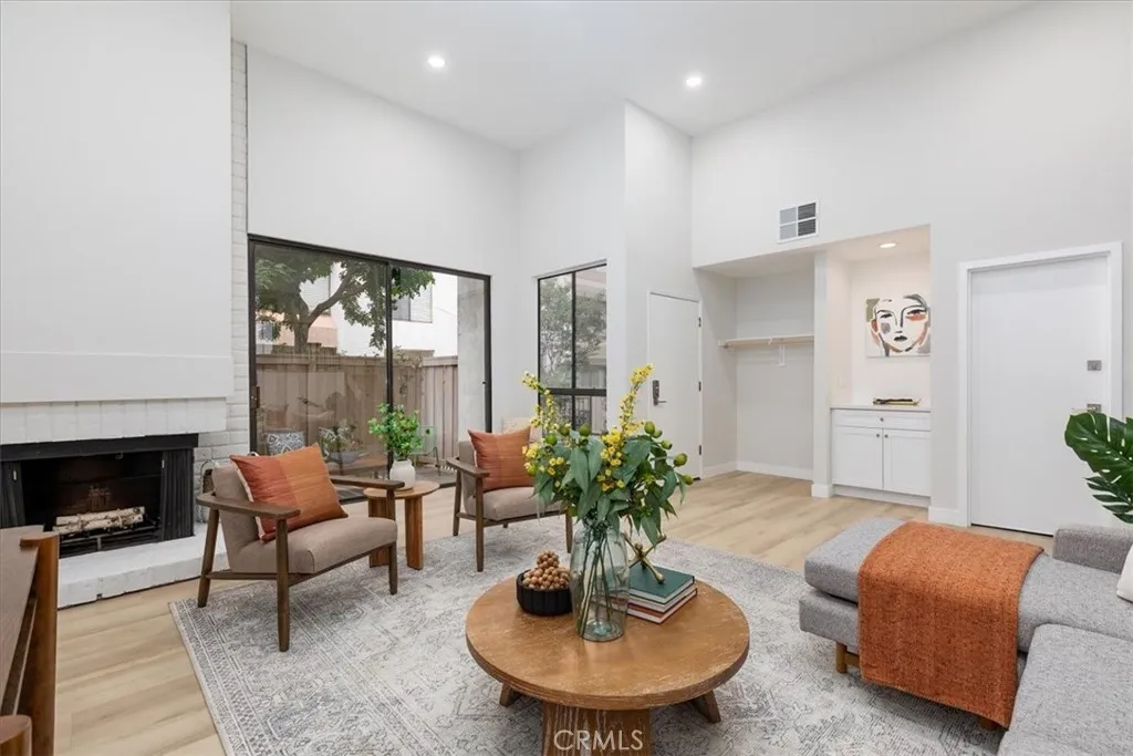 Additional image 9 of 17150 Burbank Boulevard Unit 25, Encino, CA 91316