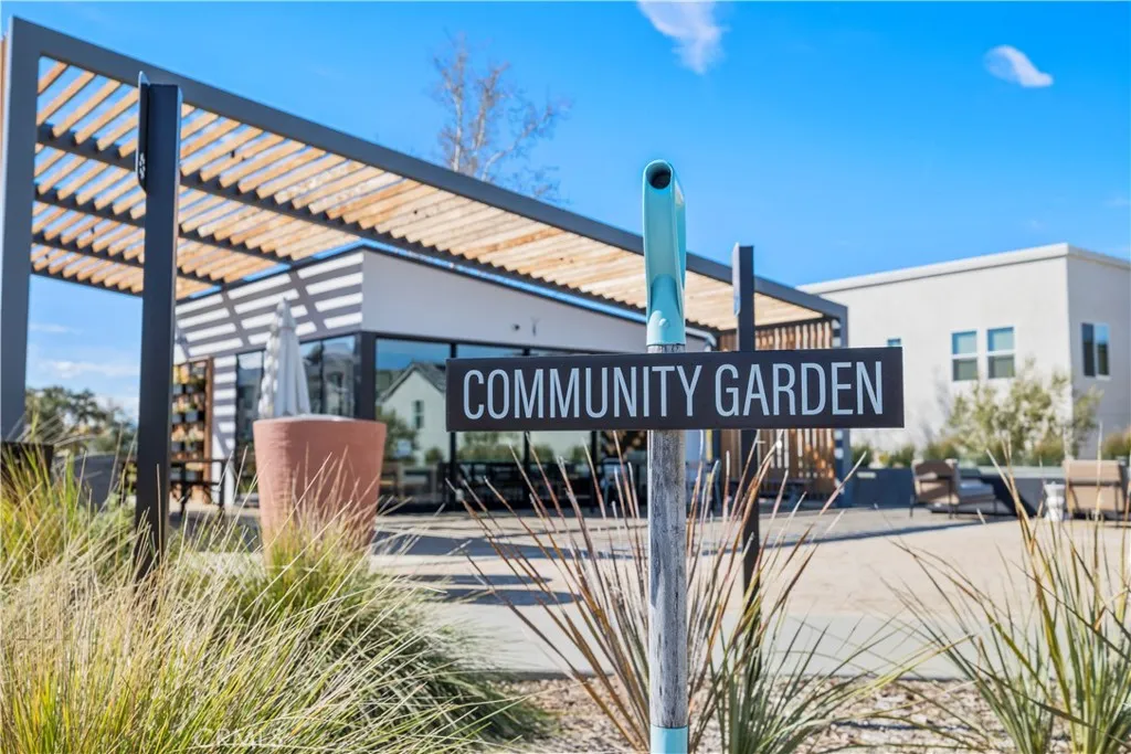 Additional image 91 of 27227 Diamond Peak Lane Unit 301, Valencia, CA 91381