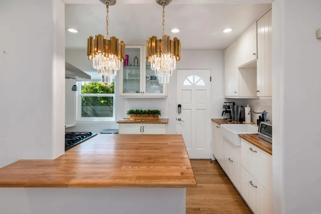 Additional image 9 of 876 Thomas Avenue, San Diego, CA 92109