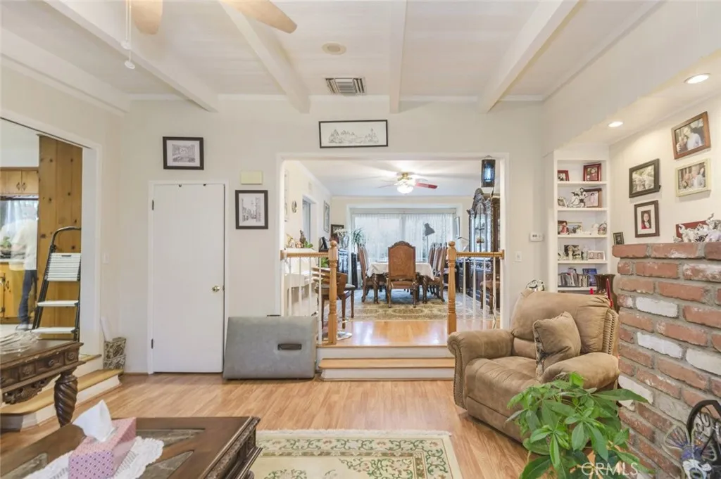 Additional image 19 of 15439 Hart Street, Van Nuys, CA 91406