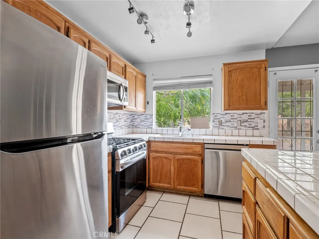 Additional image 44 of 16409 Pauhaska Court, Apple Valley, CA 92307