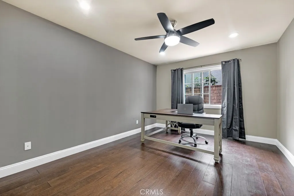 Additional image 20 of 10061 Cozycroft Ave, Chatsworth, CA 91311