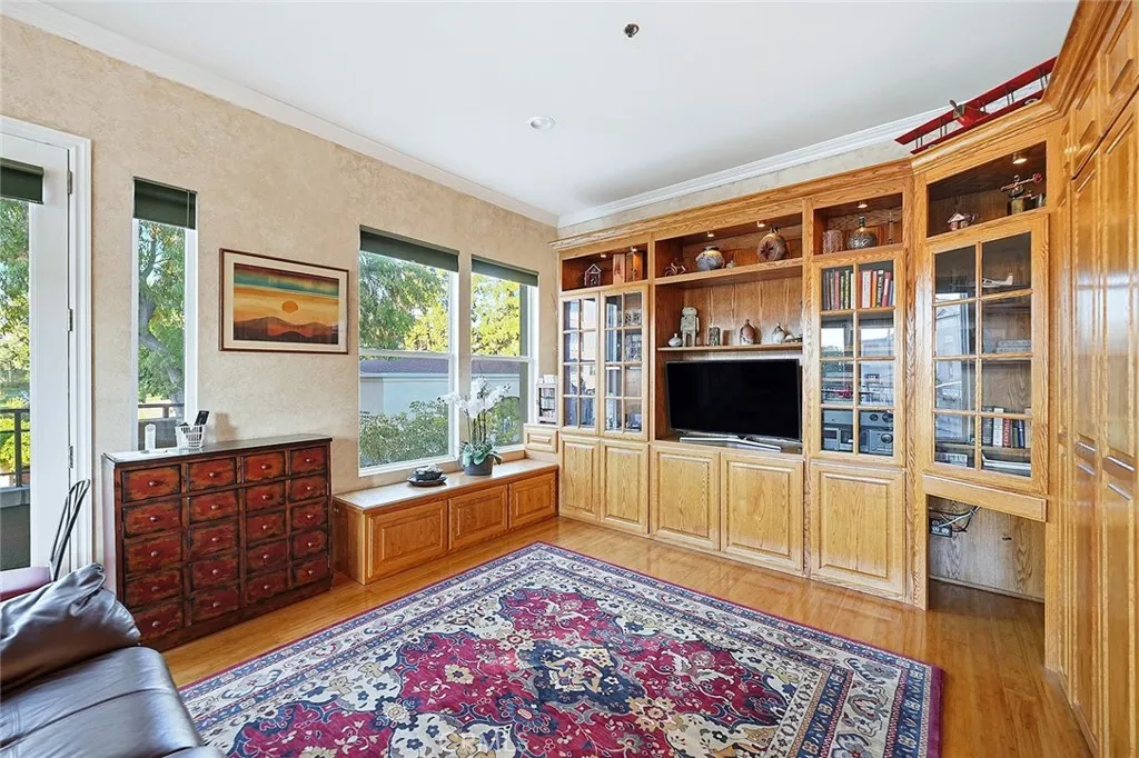 Additional image 5 of 80 N Raymond Avenue Unit 212, Pasadena, CA 91103