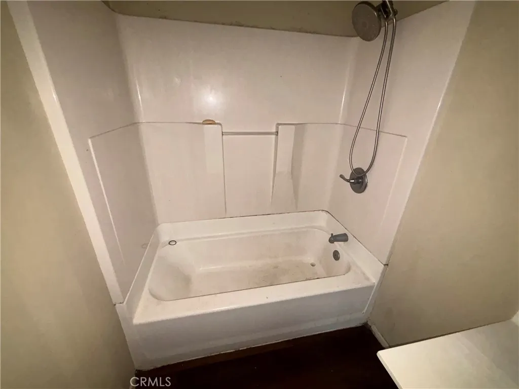 Additional image 19 of 6917 Matilija Avenue, Van Nuys, CA 91405