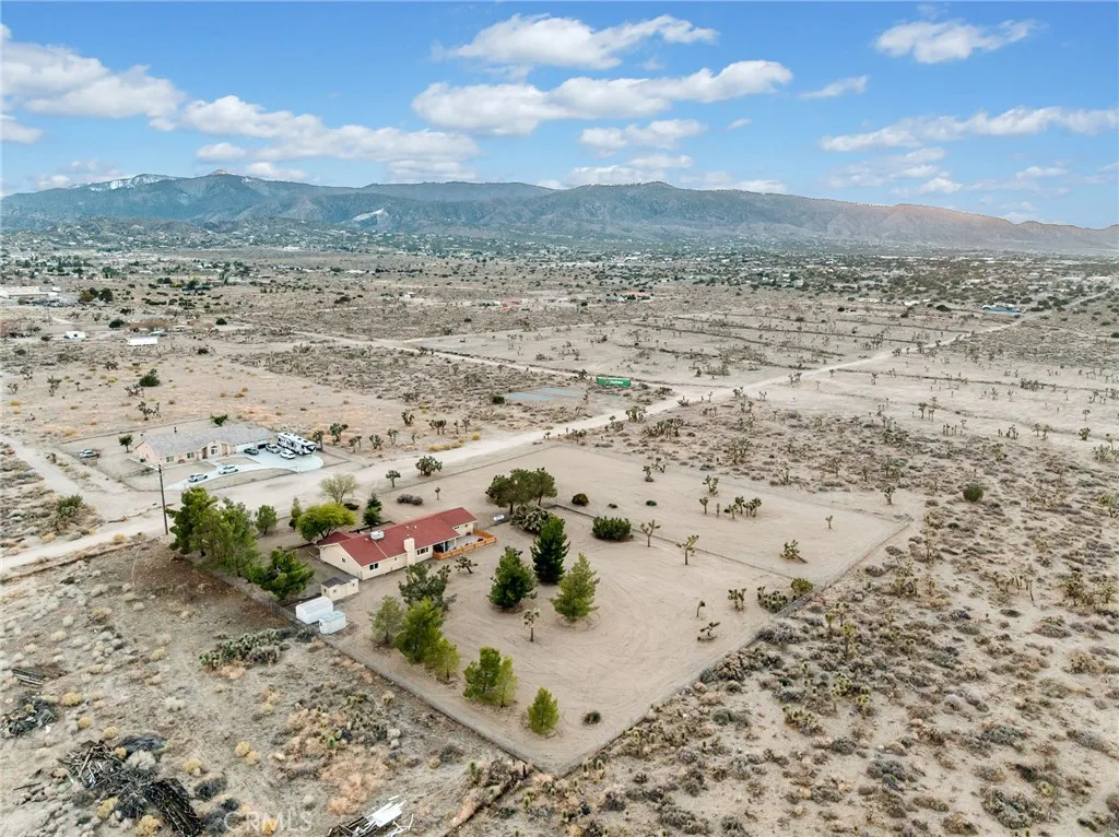 Additional image 64 of 3996 Yucca Terrace Dr, Phelan, CA 92371