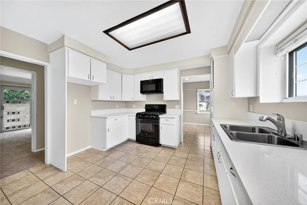 Additional image 18 of 4703 W 169th St, Lawndale, CA 90260