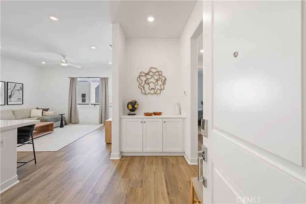 Additional image 5 of 27227 Diamond Peak Lane Unit 301, Valencia, CA 91381