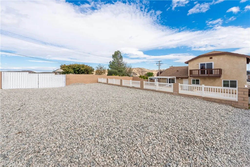 Additional image 80 of 42655 Cabin Dr, Lake Hughes, CA 93532