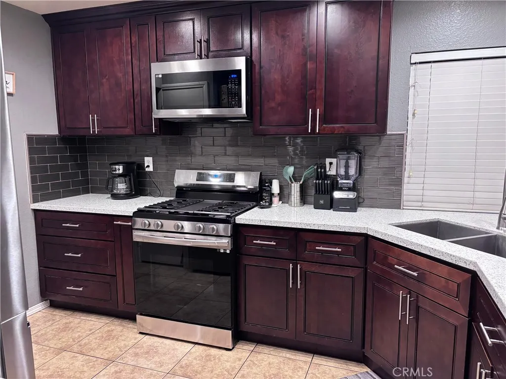 Additional image 32 of 560 Coudures Way, Perris, CA 92571