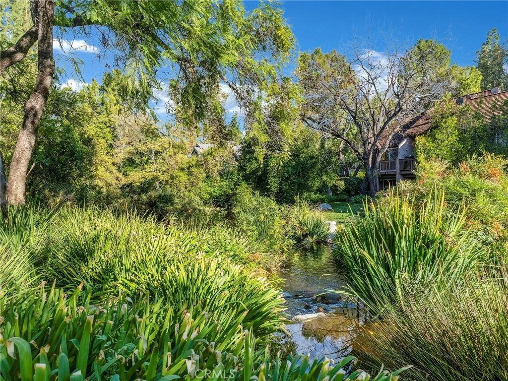 Additional image 37 of 7050 Shoup Ave #225, Canoga Park, CA 91303