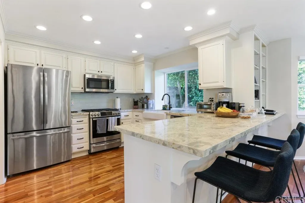 Additional image 12 of 20 Aruba, Coronado, CA 92118