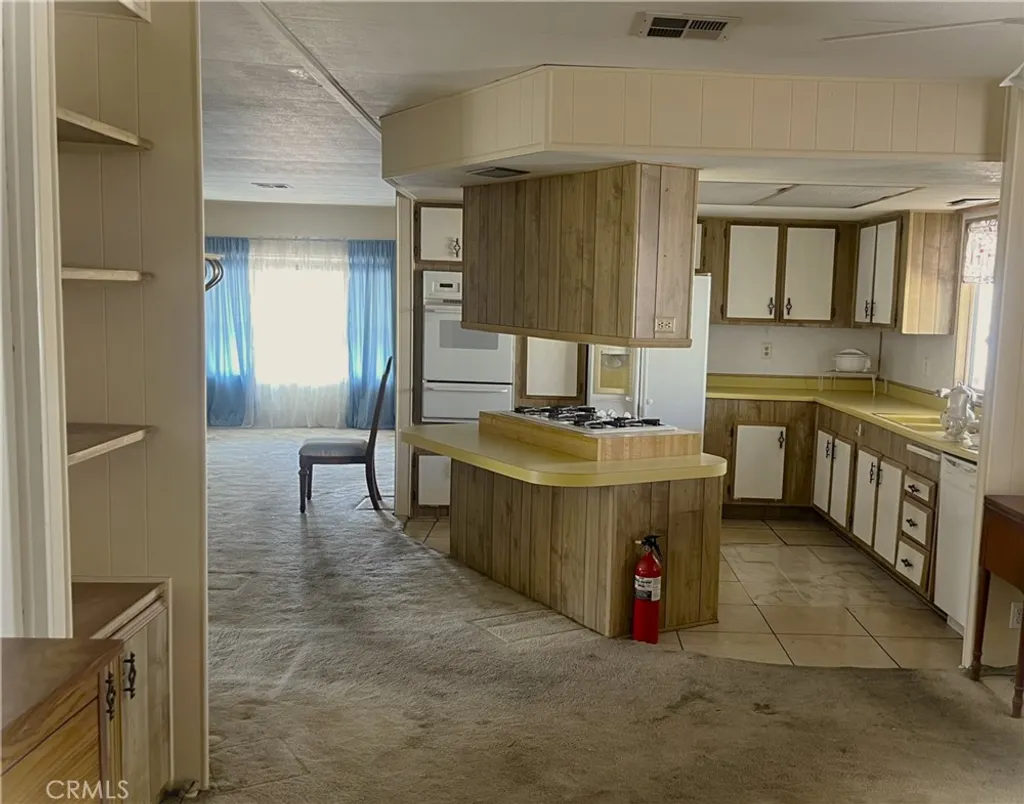 Additional image 3 of 9391 California Avenue Unit 109, Riverside, CA 92503