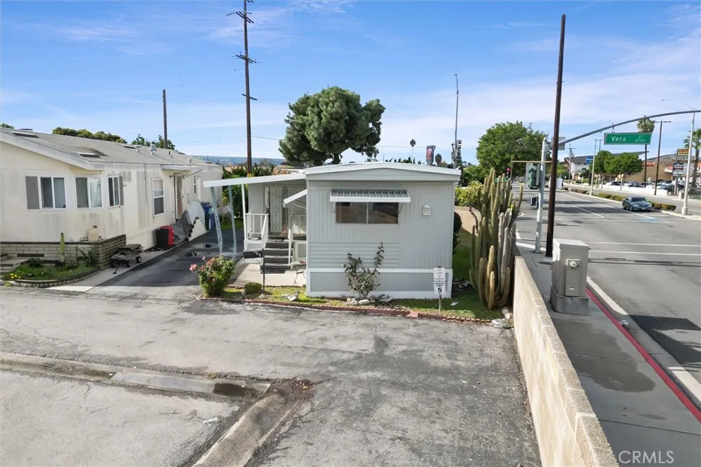 Additional image 24 of 1502 E Carson Street Unit 105, Carson, CA 90745