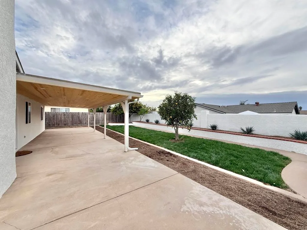 10296 Baroness Avenue, San Diego, CA 92126