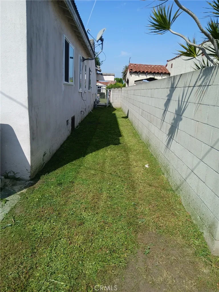 Additional image 24 of 10038 S St Andrews Pl, Los Angeles, CA 90047