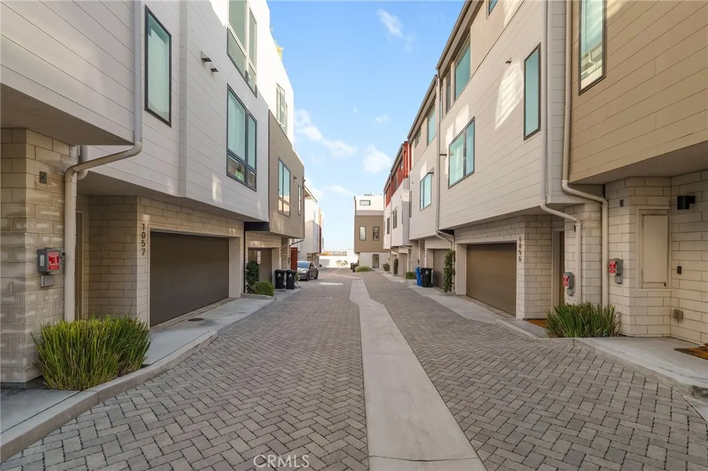 Additional image 64 of 1056 N Joels Pl, Los Angeles, CA 90012