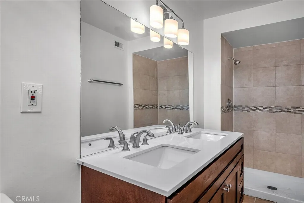 Additional image 20 of 708 E Elsmere Drive, Carson, CA 90746