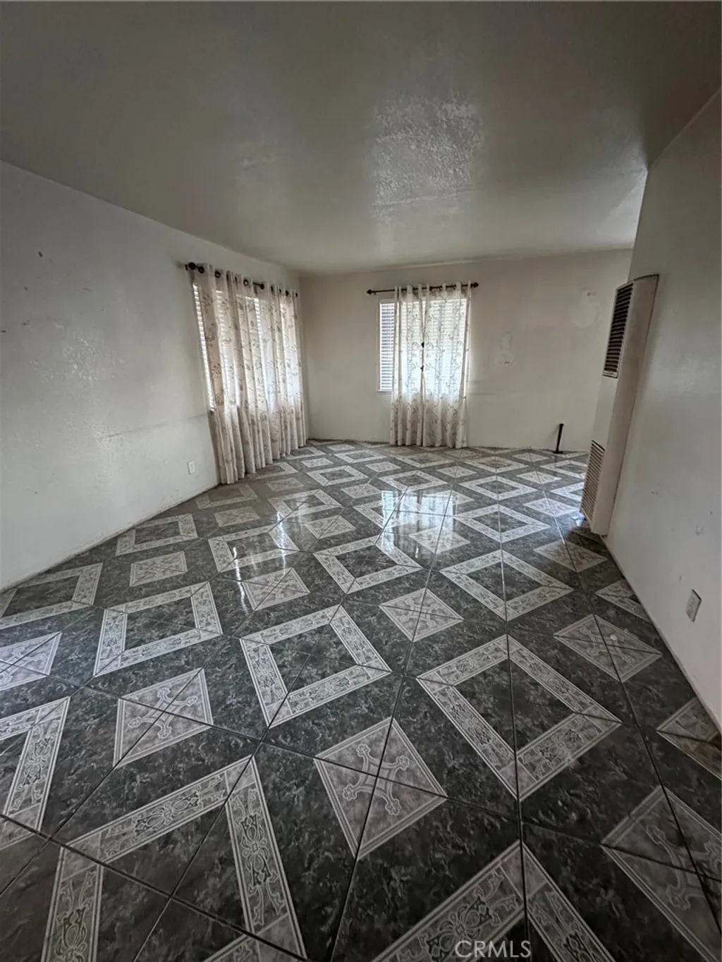 Additional image 4 of 262 N Larch Avenue, Rialto, CA 92376