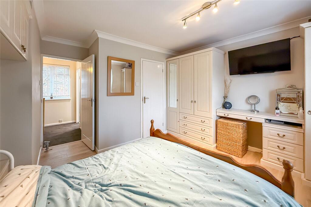 Additional image 20 of High Oaks, St. Albans, Hertfordshire, AL3