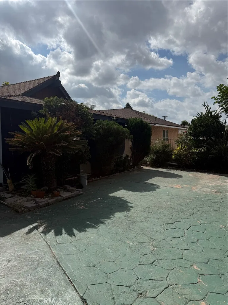 Additional image 36 of 10900 Goss, Sun Valley, CA 91352