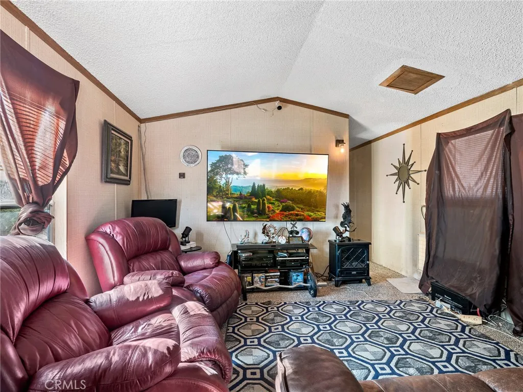 Additional image 6 of 39626 E End Road, Lucerne Valley, CA 92356