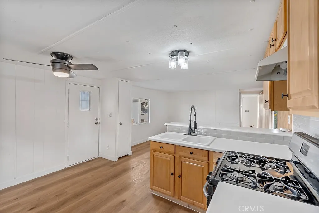 Additional image 7 of 16473 Green Tree Boulevard Unit 46, Victorville, CA 92395