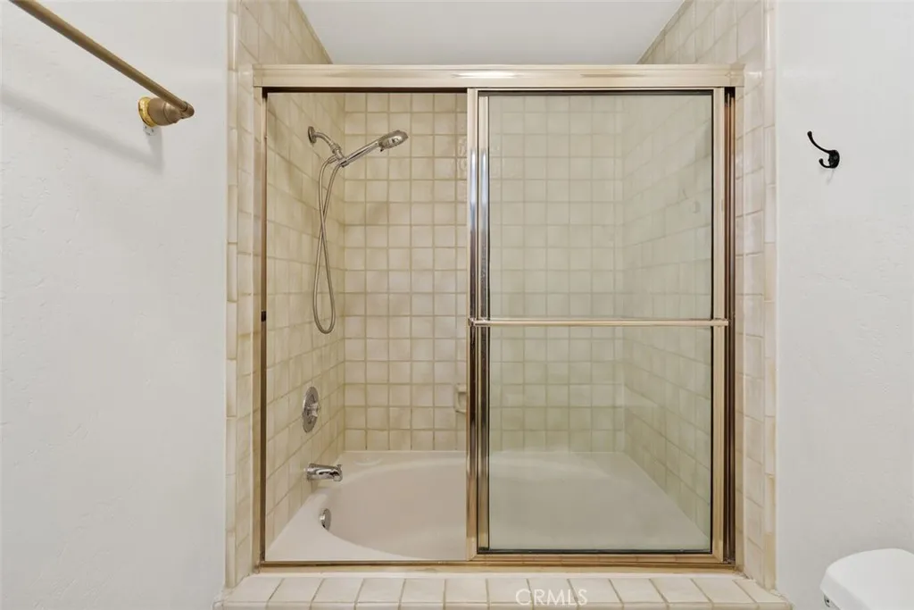 Additional image 70 of 38285 Oaktree Loop, Murrieta, CA 92562