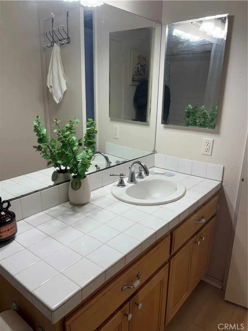 Additional image 17 of 10720 Woodley Avenue Unit 3, Granada Hills, CA 91344