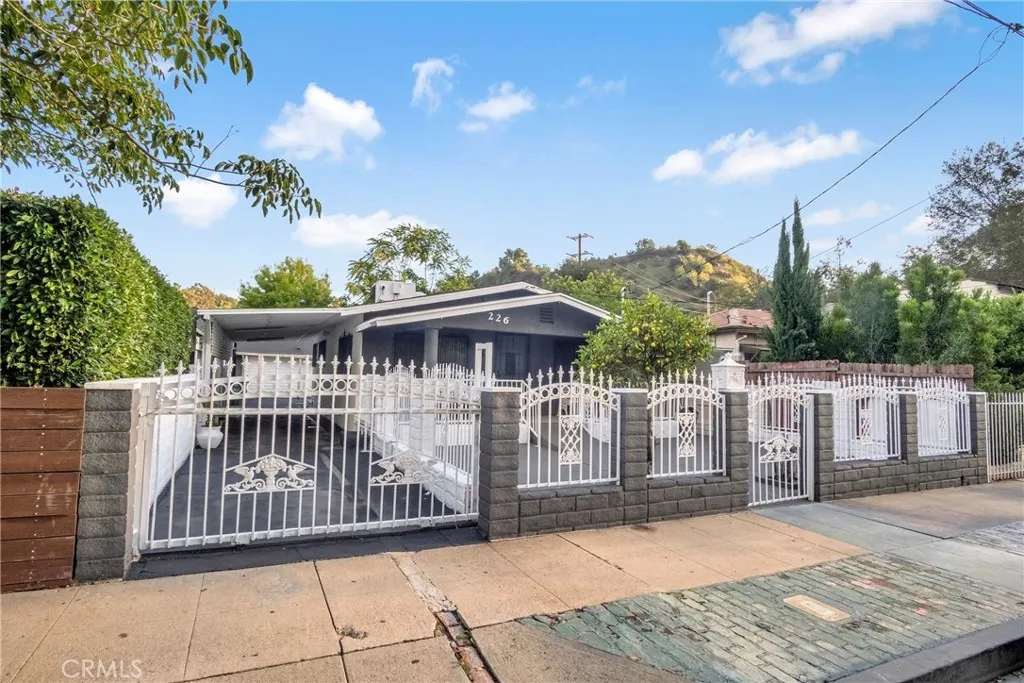 Additional image 3 of 226 S Avenue 64 Ave, Los Angeles, CA 90042