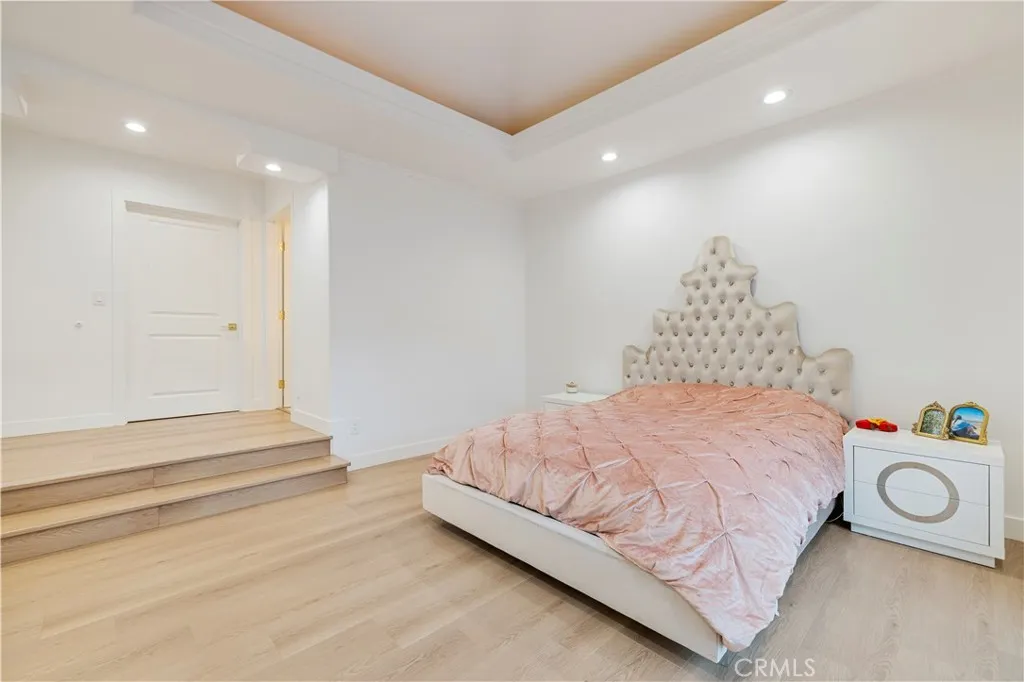 Additional image 98 of 4651 Ellenita Ave., Tarzana, CA 91356